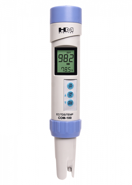 COM-100 water testing instrument