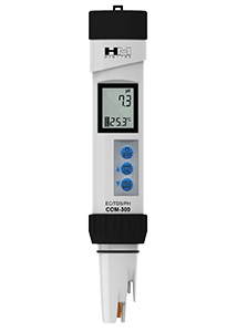 COM-300 water testing instrument
